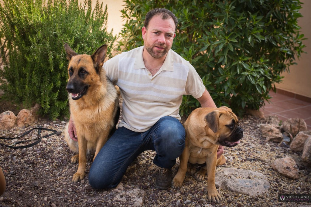 daniel y sus perros . vicsoriano fotografia